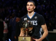 开云体育-战术压制下的关键先生，格纳布里如何成为加拿大击败德国的胜负手