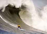 开云体育直播-黄鸭组合引领德国队完胜泰国队，团队核心如何扛起全队胜利大旗