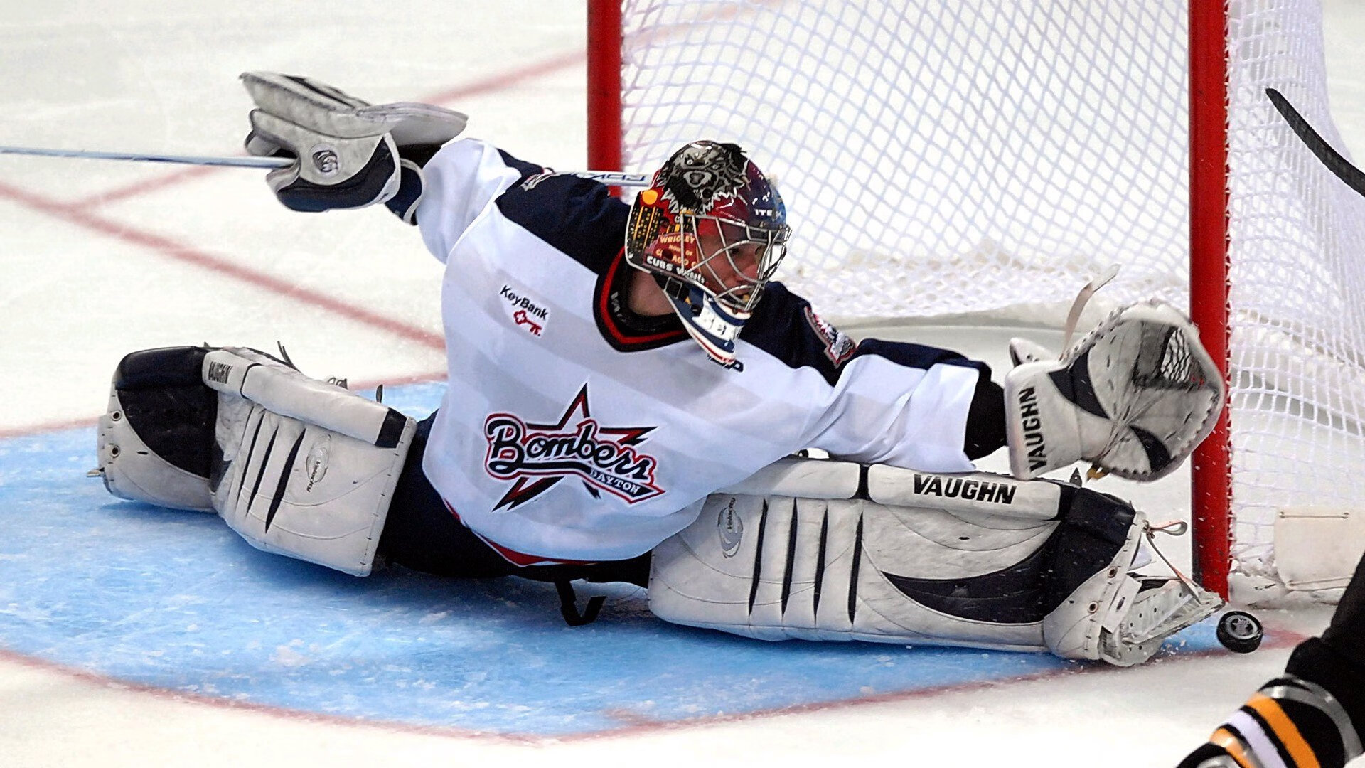 羽坛惊魂夜，印尼队险胜中国队，黄鸭组合高光表现力挽狂澜